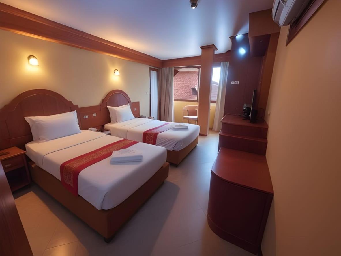 Hack Patong Beach Hotel Oda fotoğraf